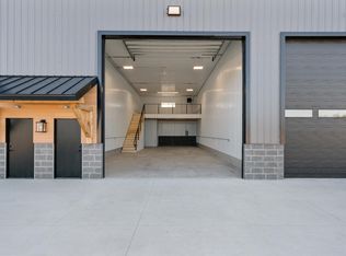 5384 Commerce Blvd, Indian River, MI 49749