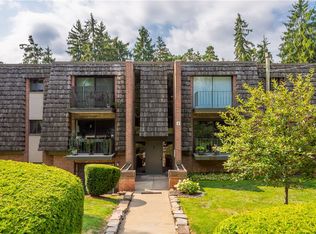 133 Forest Green Dr, Coraopolis, PA 15108
