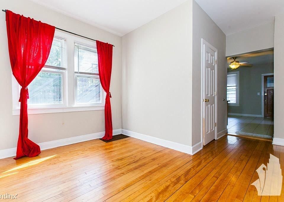 1st image of 1743 W Barry Ave #Coach