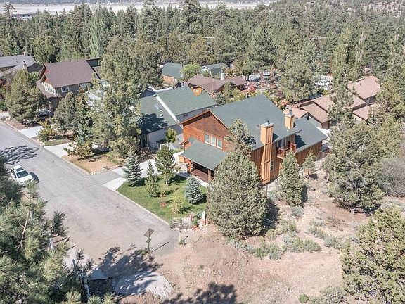 4th image of 296 S Lofty View Dr