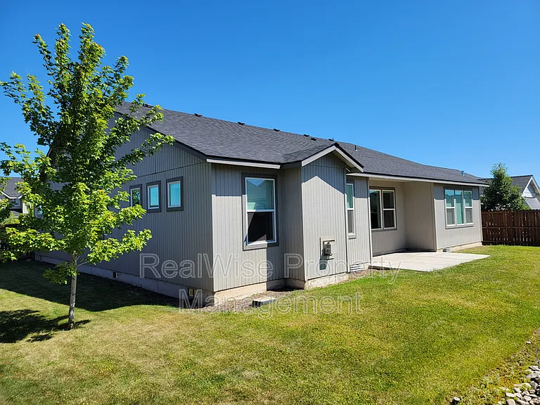 2482 NW Glen Oak Ave — Photo 17