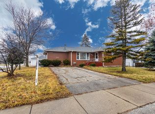 6280 W 93rd St, Oak Lawn, IL 60453