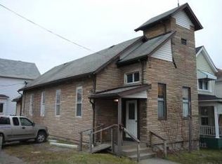 614 Delaware St, Martins Ferry, OH 43935