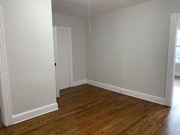 4th image of 446 Poplar St Floor 2