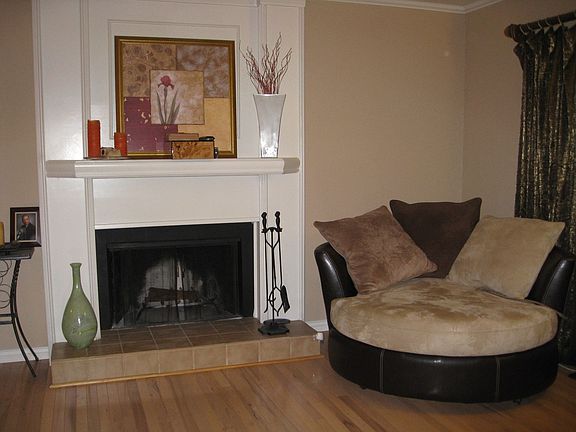 Living Area w/fireplace