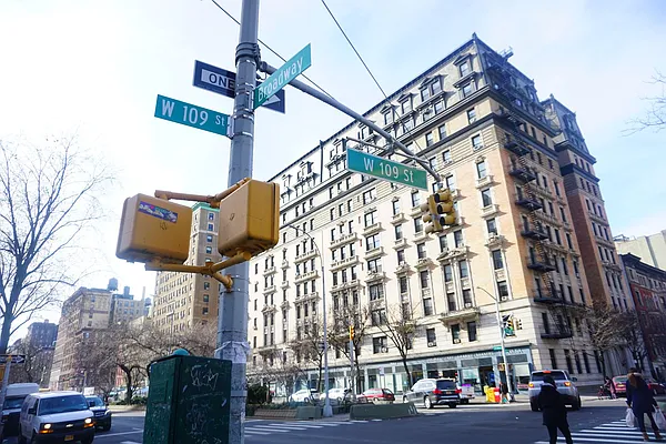 Rented by MD NYC Management LLC | media 43