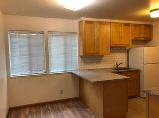 1856 El Parque Ct APT B, San Mateo, CA 94403