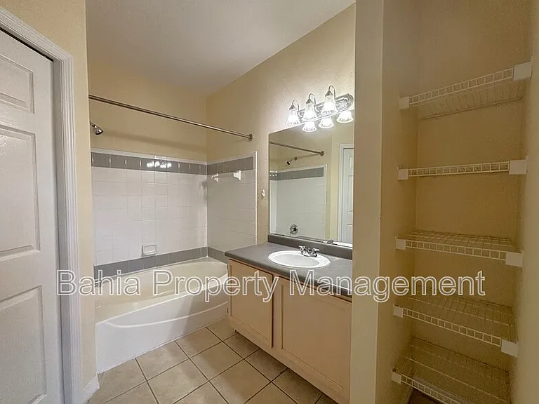 6663 Queens Borough Ave #303 — Photo 15