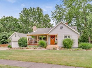 175 High Grove Blvd, Akron, OH 44312