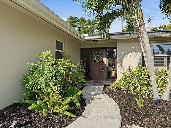 3rd image of 4742 Santa Del Rae Ave