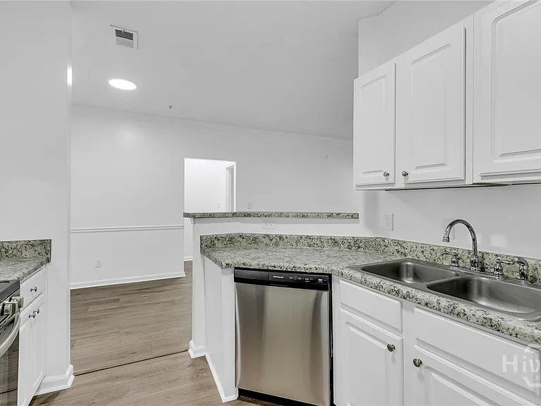 4104 Walden Park Dr — Photo 12