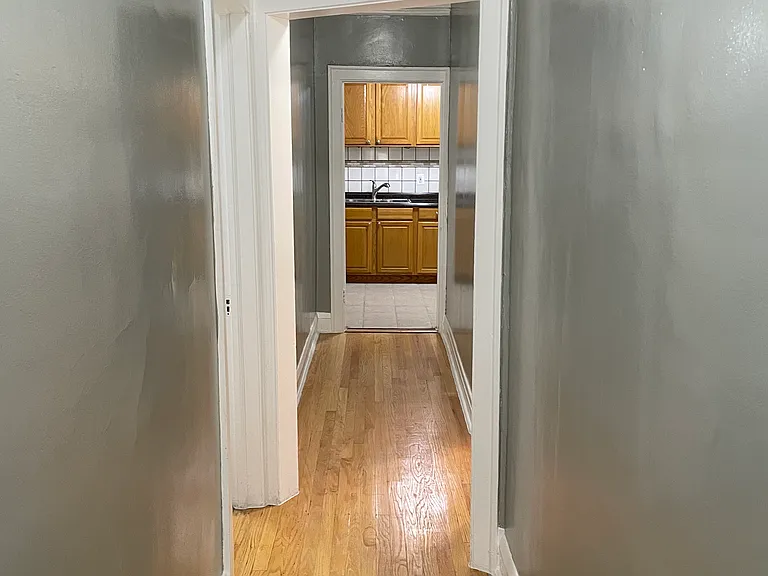 7200 S Rhodes Ave #1 — Photo 16