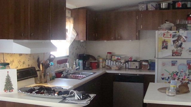 2nd image of 914 Girard Ave