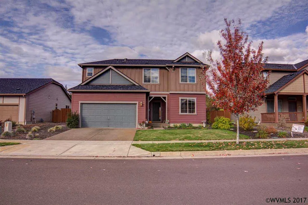 2883 NW Squire St photo 1