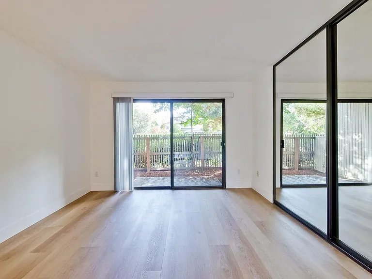 928 Wright Ave #303 — Photo 25