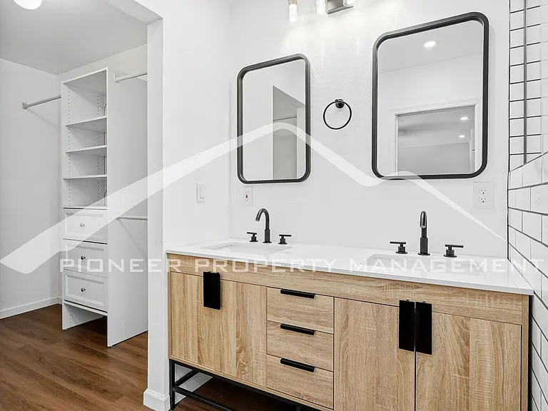 655 S Xenon Ct — Photo 13