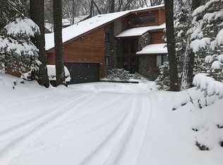 8873 Tahoe Dr, Clarkston, MI 48348