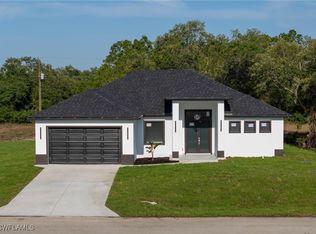 1721 Roosevelt Ave, Lehigh Acres, FL 33972