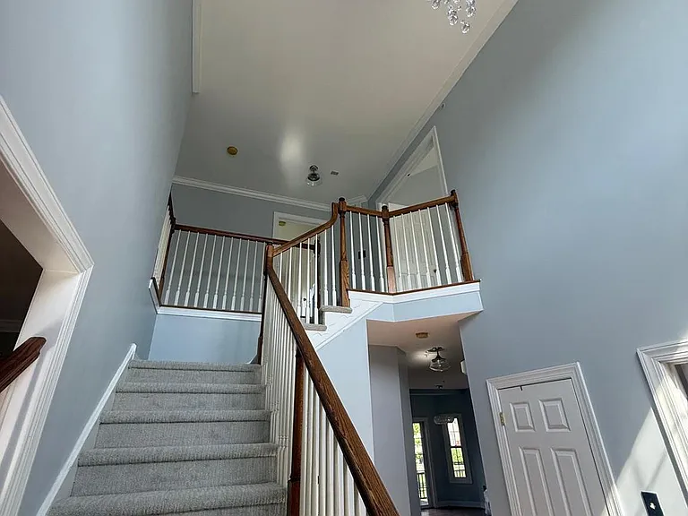 714 Marcus Cir — Photo 8