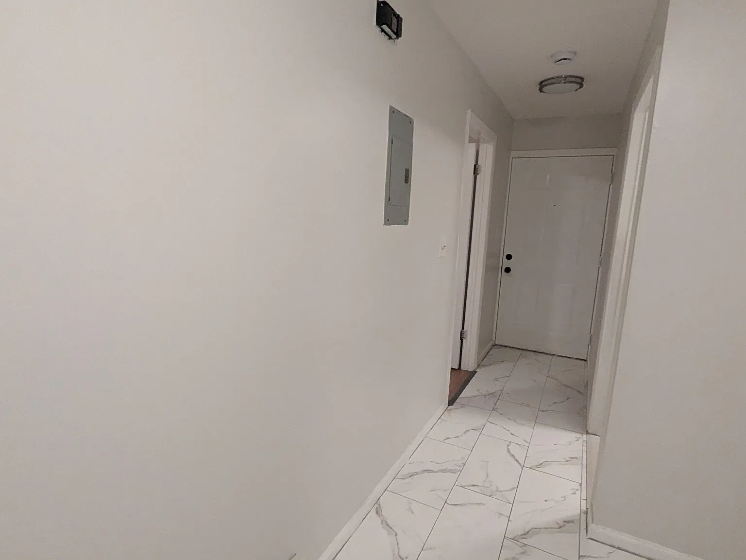 2 bed, $1,975 — Photo 2