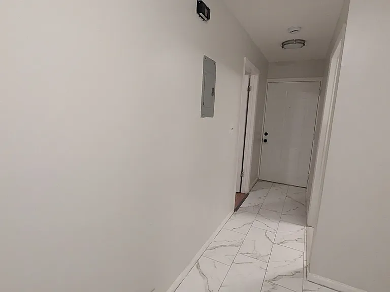 933 Anna St #2A — Photo 2
