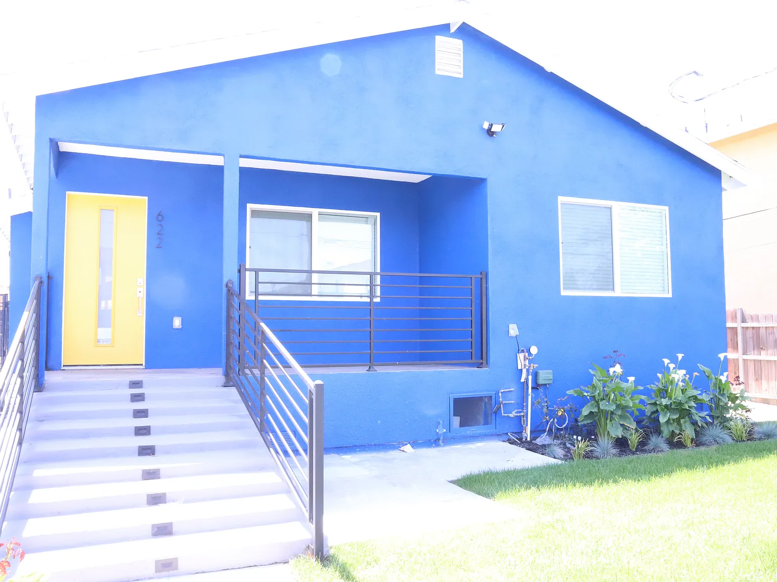 3 bed, 2.5 bath, 1294 sqft, $4,150 — Photo 4