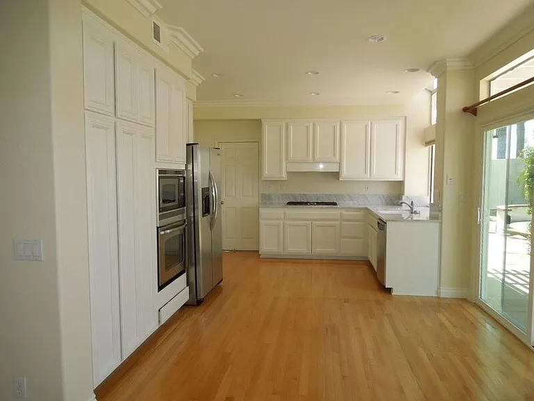 32084 Paseo Parallon — Photo 12