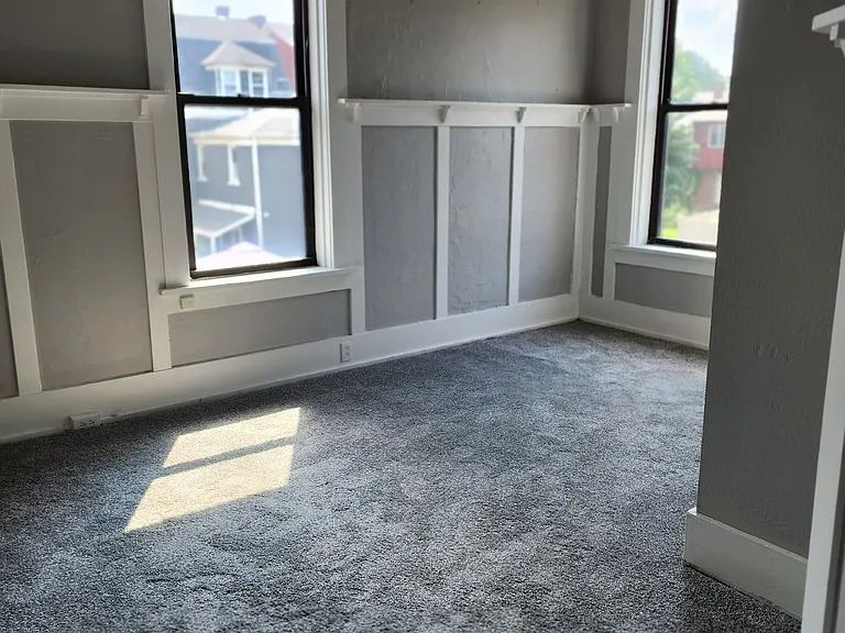 319 N Beatty St #4 — Photo 7