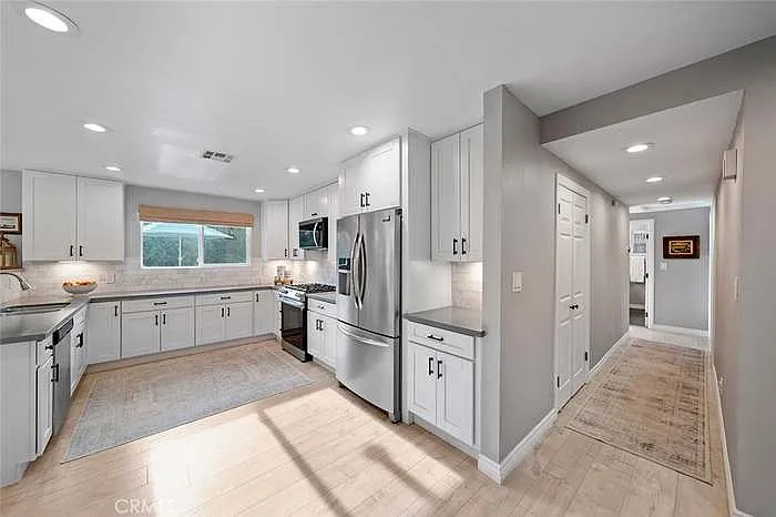3217 Montana Ave — Photo 14