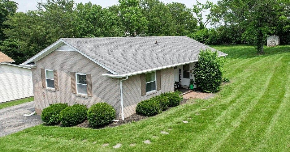 1st image of 75 Juniper Dr #2