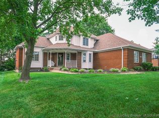 1023 Plum Ridge Dr, Sellersburg, IN 47172