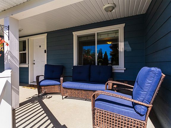 4th image of 3381 Village Green Way Unit 13