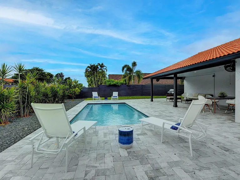 1440 NW 12th Way #1440 — Photo 9