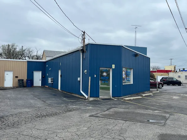 2457 1/2 Tremainsville Rd, Toledo, OH 43613