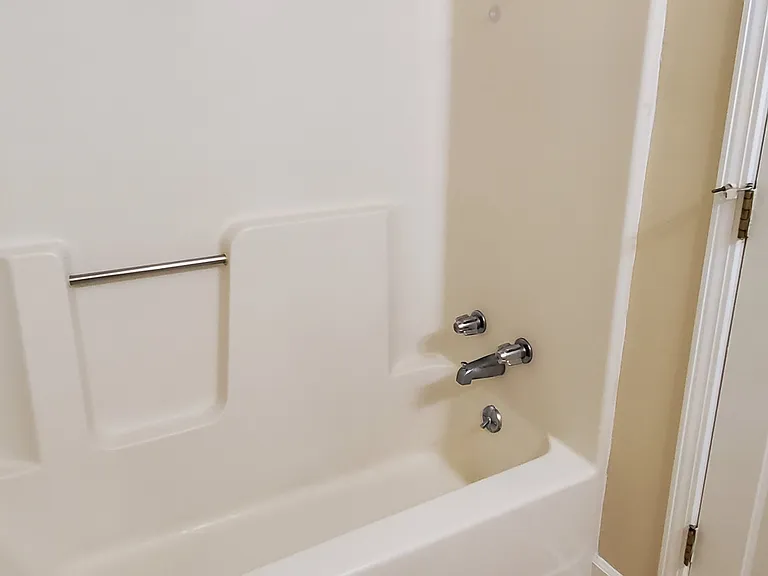 5918 King Charles Ct — Photo 15