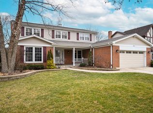 2533 N Hickory Ln, Arlington Heights, IL