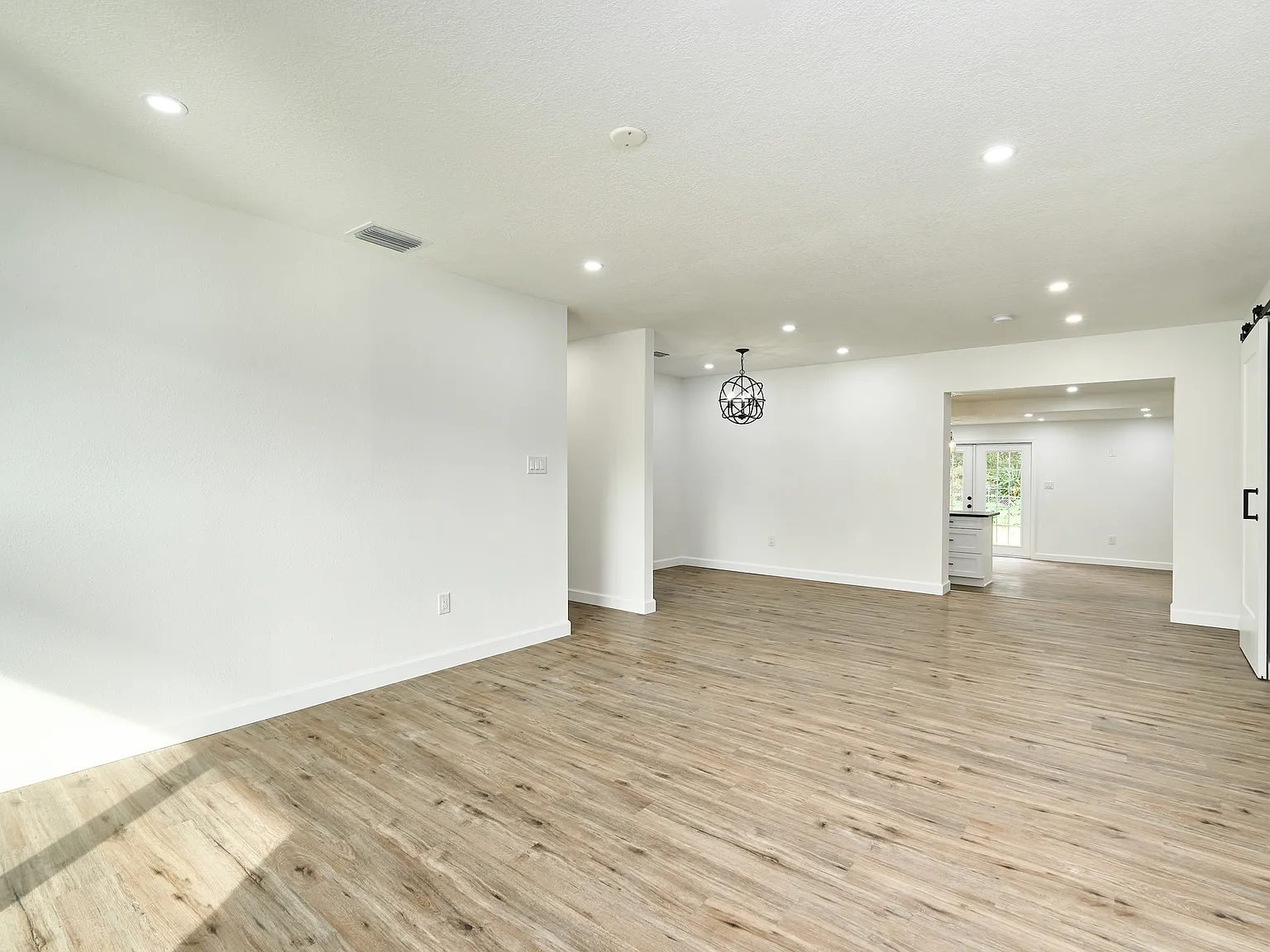 4 bed, 1814 sqft, $2,750 — Photo 4