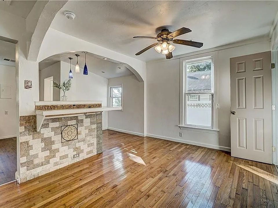 1st image of 903 N McKinley Ave