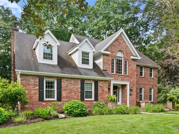 2474 Wedgewood Dr, Wexford, PA 15090