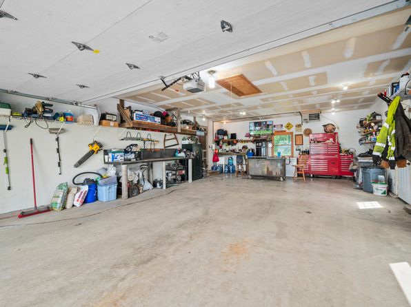7755 Old Stage Rd, Morris, IL 60450