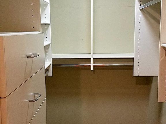 Walk in closet