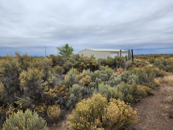 87367 Fermac Ln, Christmas Valley, OR 97641