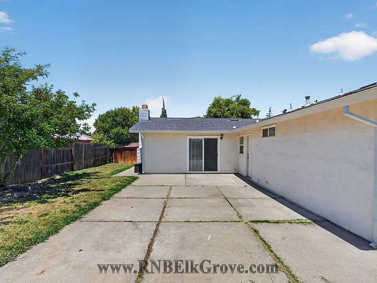 6844 Sandrock Way — Photo 46