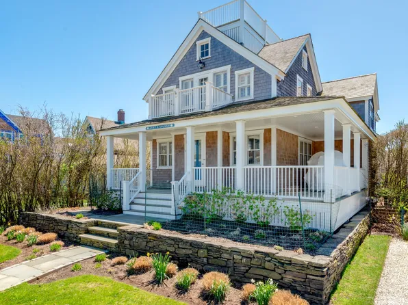 10 E Lincoln Ave, Nantucket, MA 02554