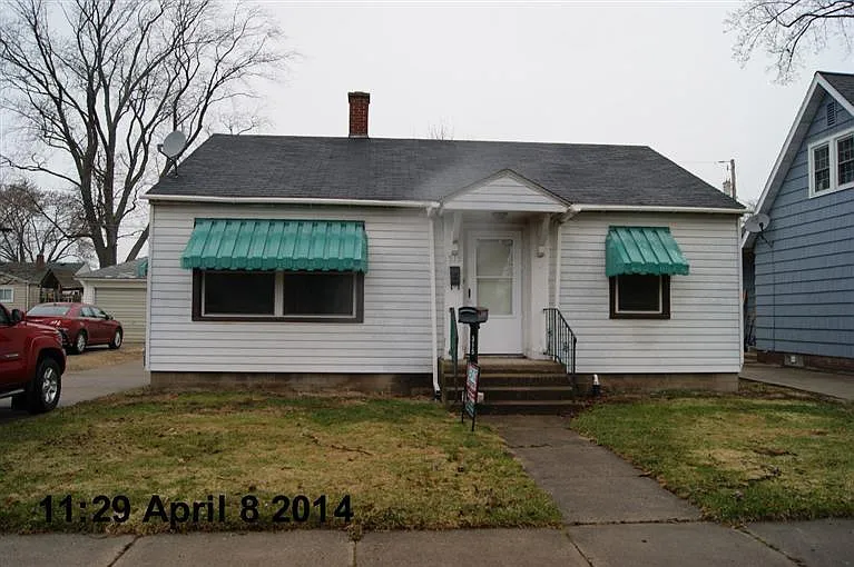 315 Talley St photo 1
