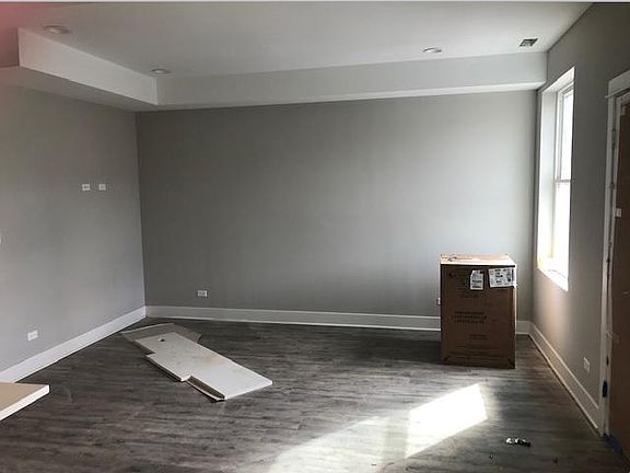 5th image of 1334 N Wicker Park Ave #1
