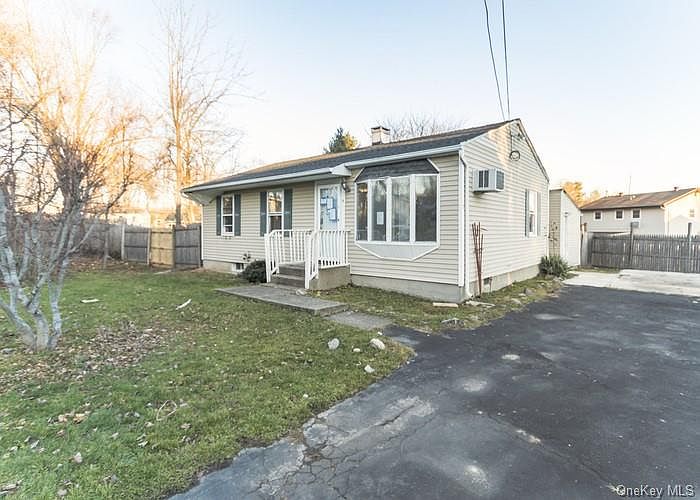 9 Essex Rd, Fishkill, NY 12524 | MLS #H6225027 | Zillow