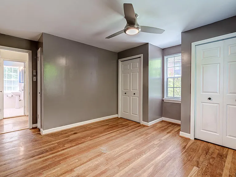 109 E Glebe Rd #C — Photo 8