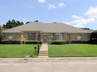 9706 Milltrail Dr, Dallas, TX 75238