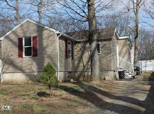 3 Walnut Trl, Danbury, CT 06811